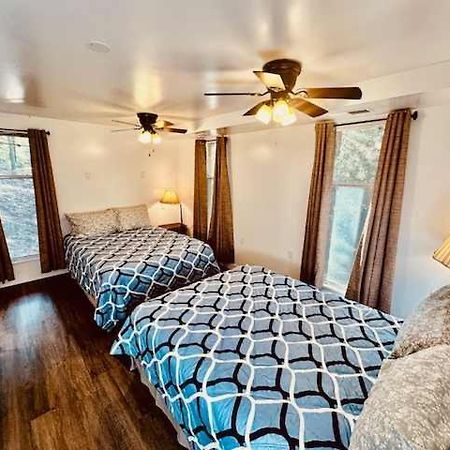 Views Inside Yosemite-Timber Lodge-Sleeps 6 Yosemite West Exterior photo
